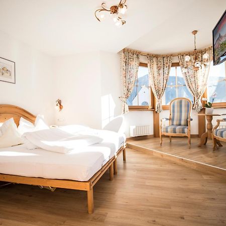 Turmhotel Gschwendt Planca di Sopra Extérieur photo