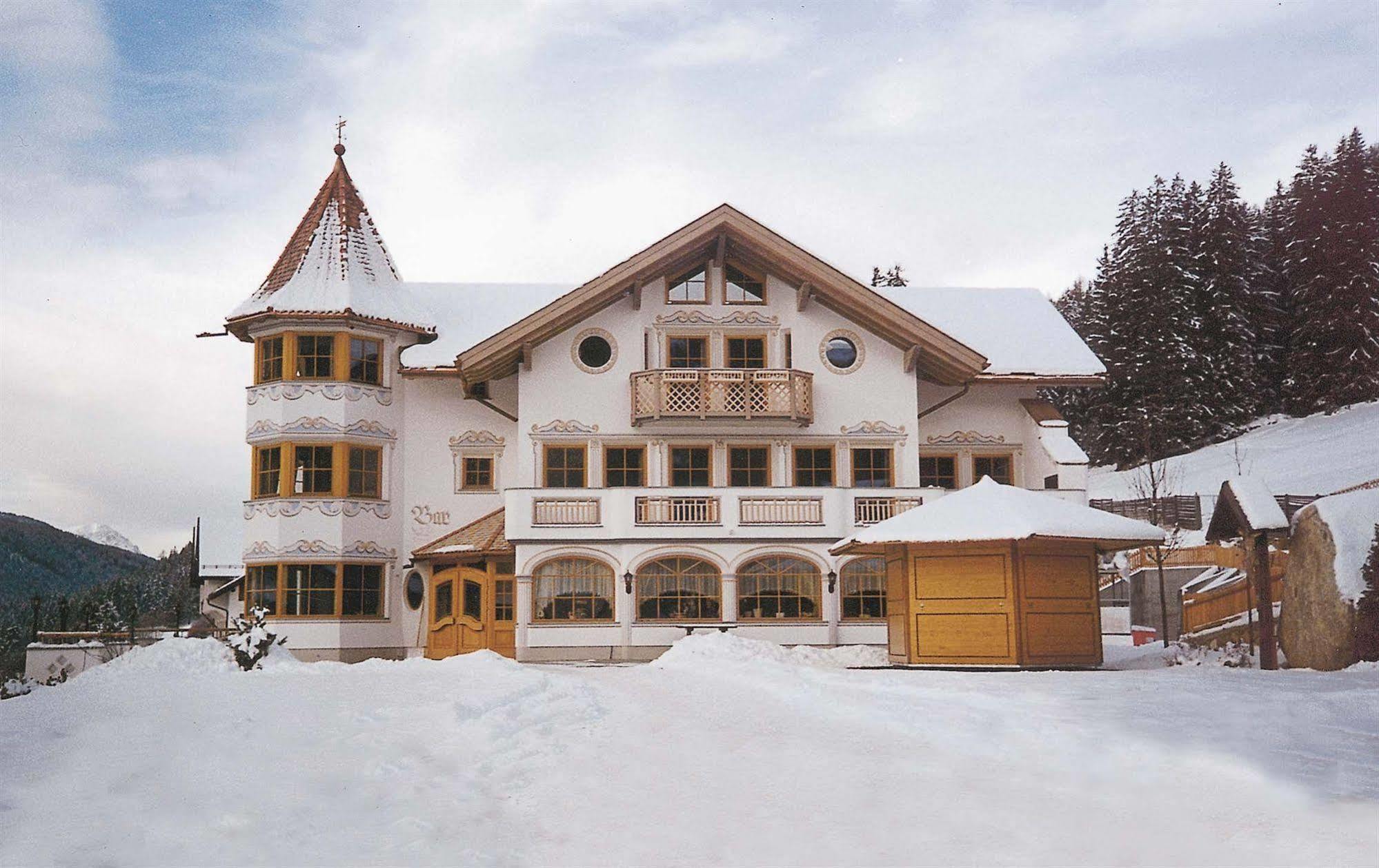 Turmhotel Gschwendt Planca di Sopra Extérieur photo